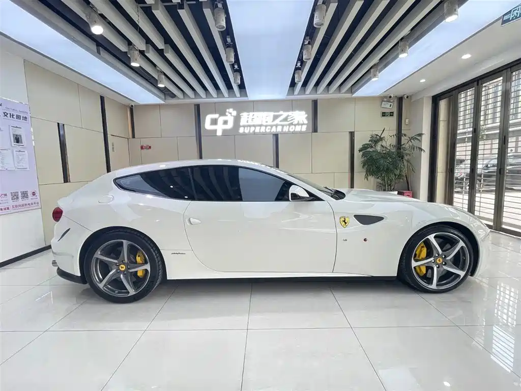 Ferrari Ferrari FF 2012 6.3L V12 2013 - thumbnail 6