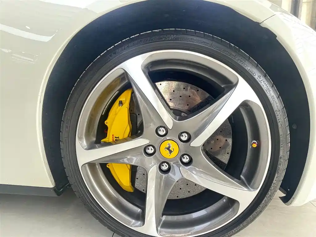 Ferrari Ferrari FF 2012 6.3L V12 2013 - thumbnail 7
