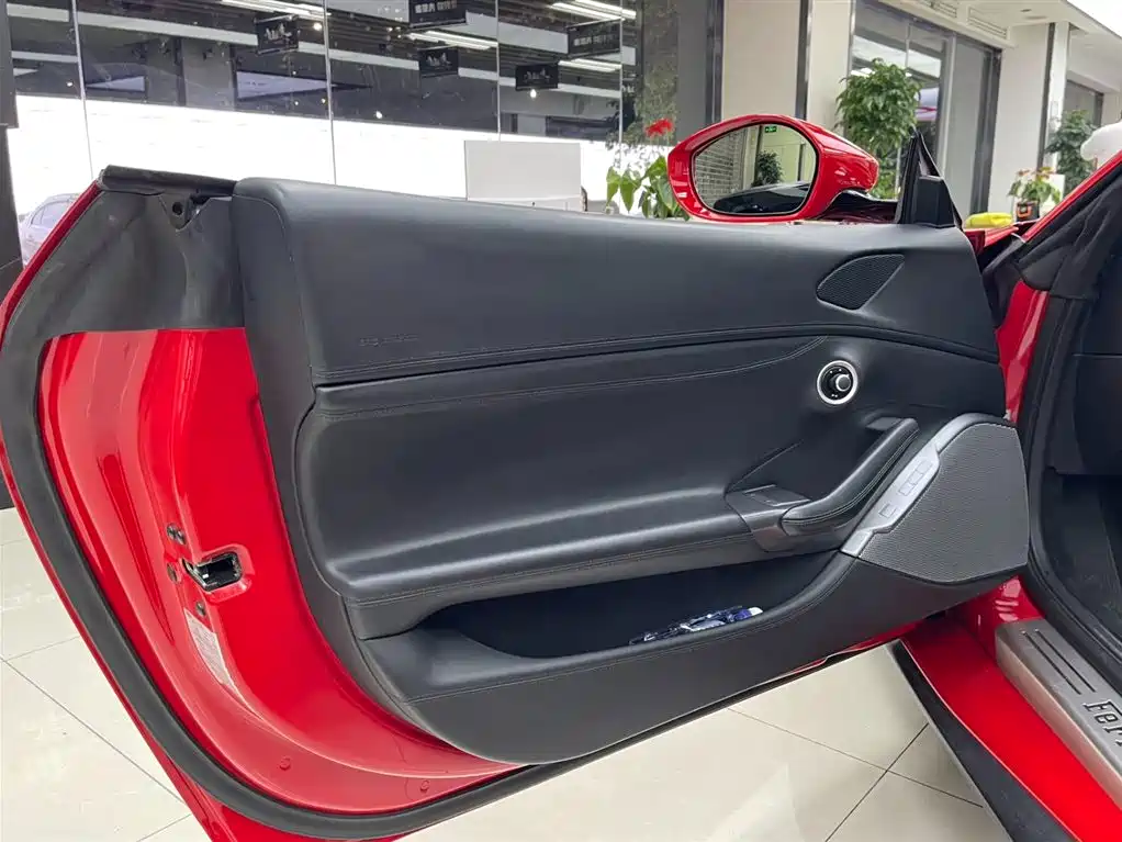Ferrari Portofino 2018 3.9T 2019 - thumbnail 9