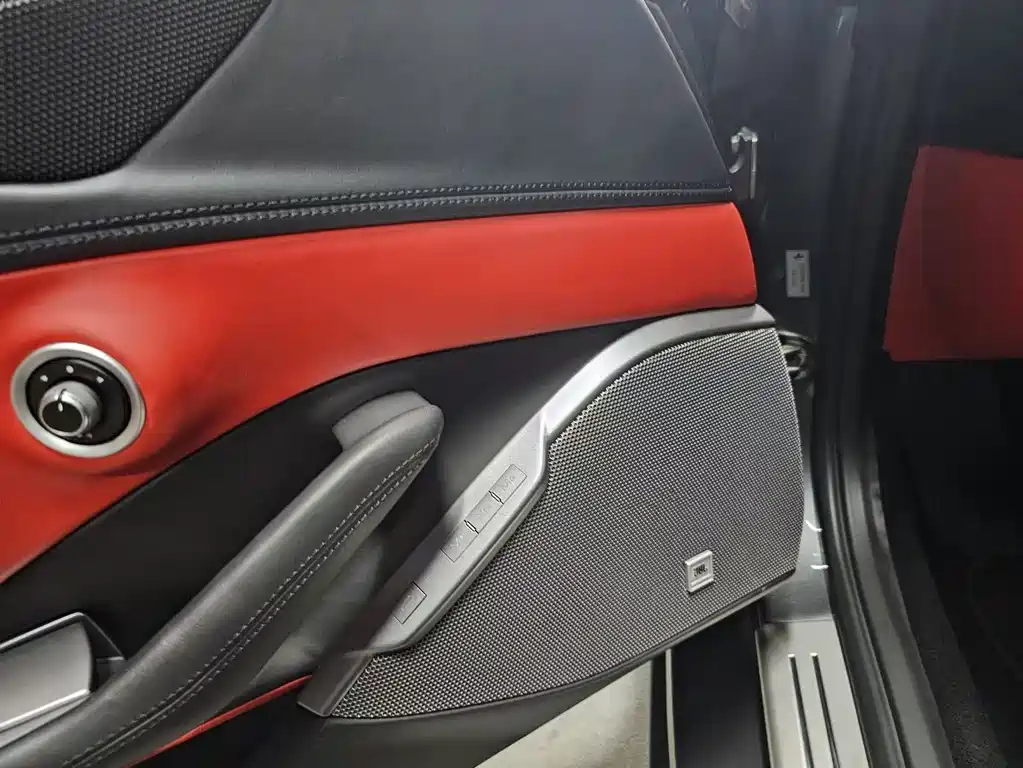 Ferrari Portofino 2018 3.9T 2019 - thumbnail 10