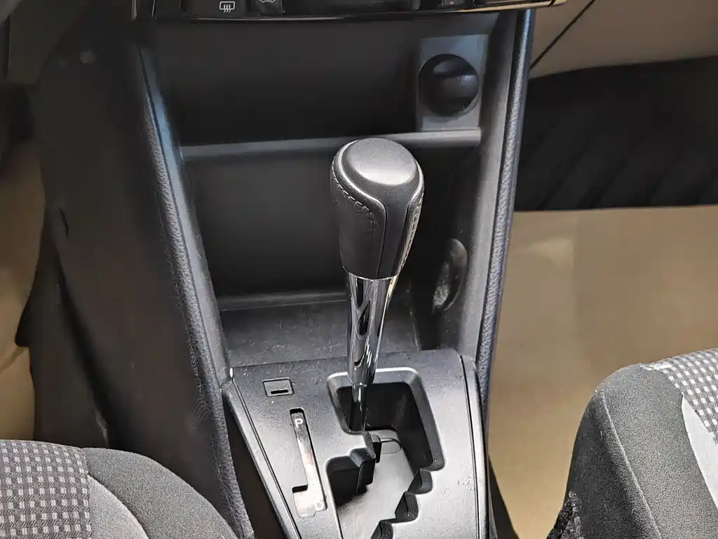 Toyota Toyota Vios 2022 1.5L 20th Anniversary Edition 2023 - thumbnail 17