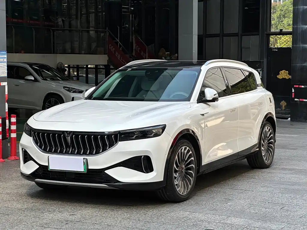 Lantu Auto Lantu FREE 2021 Standard Range Extended AWD Exclusive Luxury Package 2022