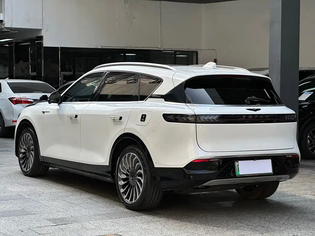 Lantu Auto Lantu FREE 2021 Standard Range Extended AWD Exclusive Luxury Package 2022 - thumbnail 14