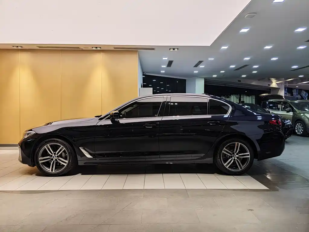 BMW BMW 5 Series 2021 Model Year Facelift 530Li Leading Edition Luxury Package 2021 - thumbnail 7