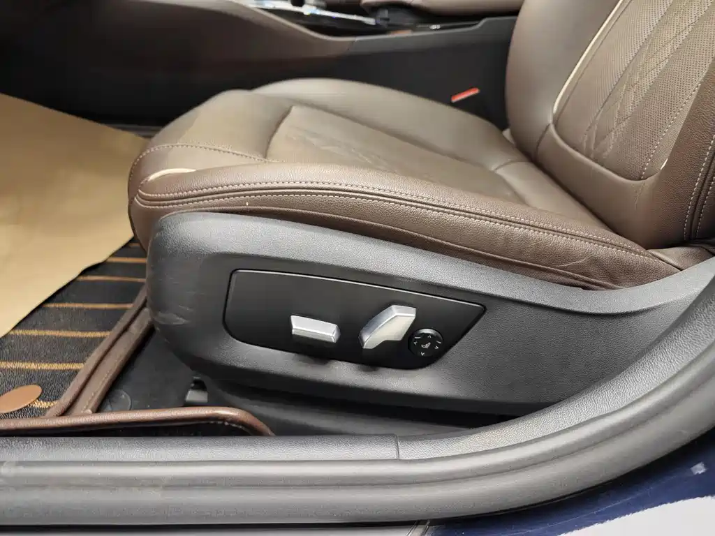 BMW BMW 5 Series 2021 Model Year Facelift 530Li Leading Edition Luxury Package 2021 - thumbnail 11