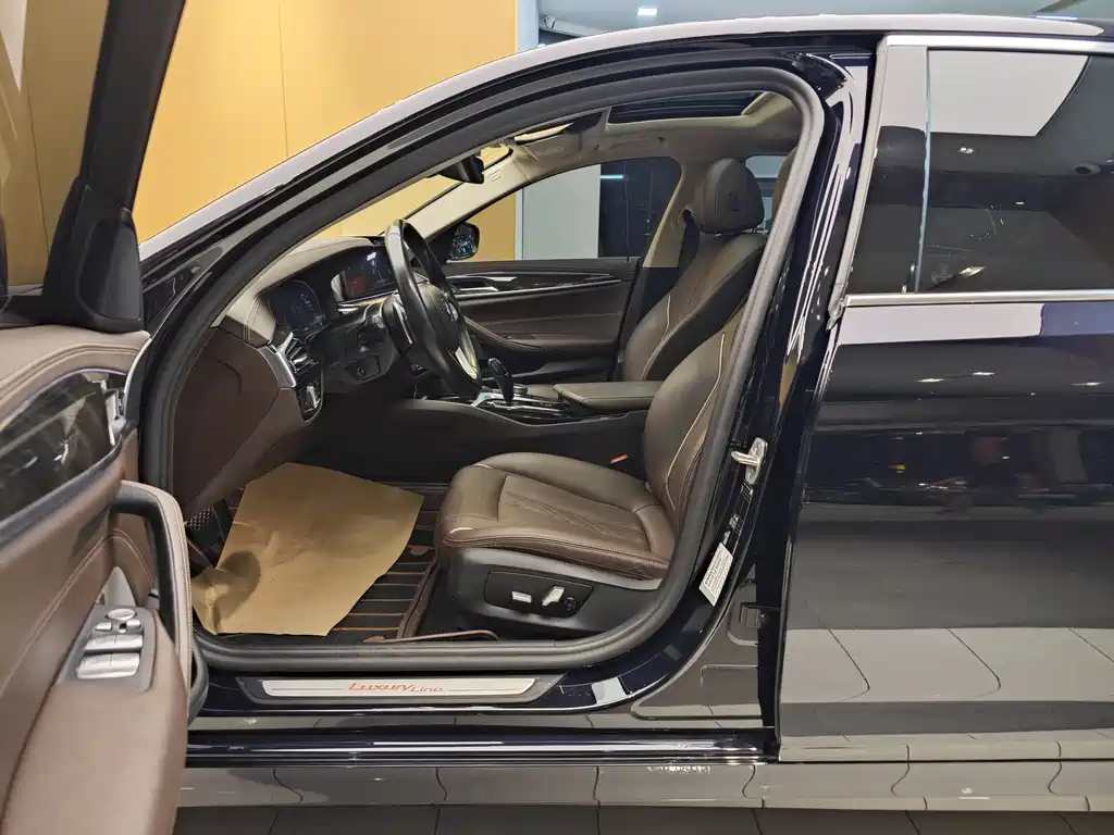 BMW BMW 5 Series 2021 Model Year Facelift 530Li Leading Edition Luxury Package 2021 - thumbnail 14