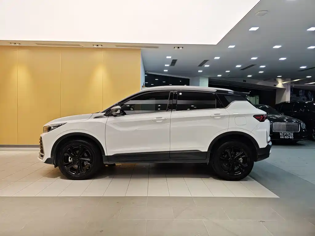Geely Auto Geely Binyue 2025 Binyue L 1.5TD DCT Starlight 2024 - thumbnail 6