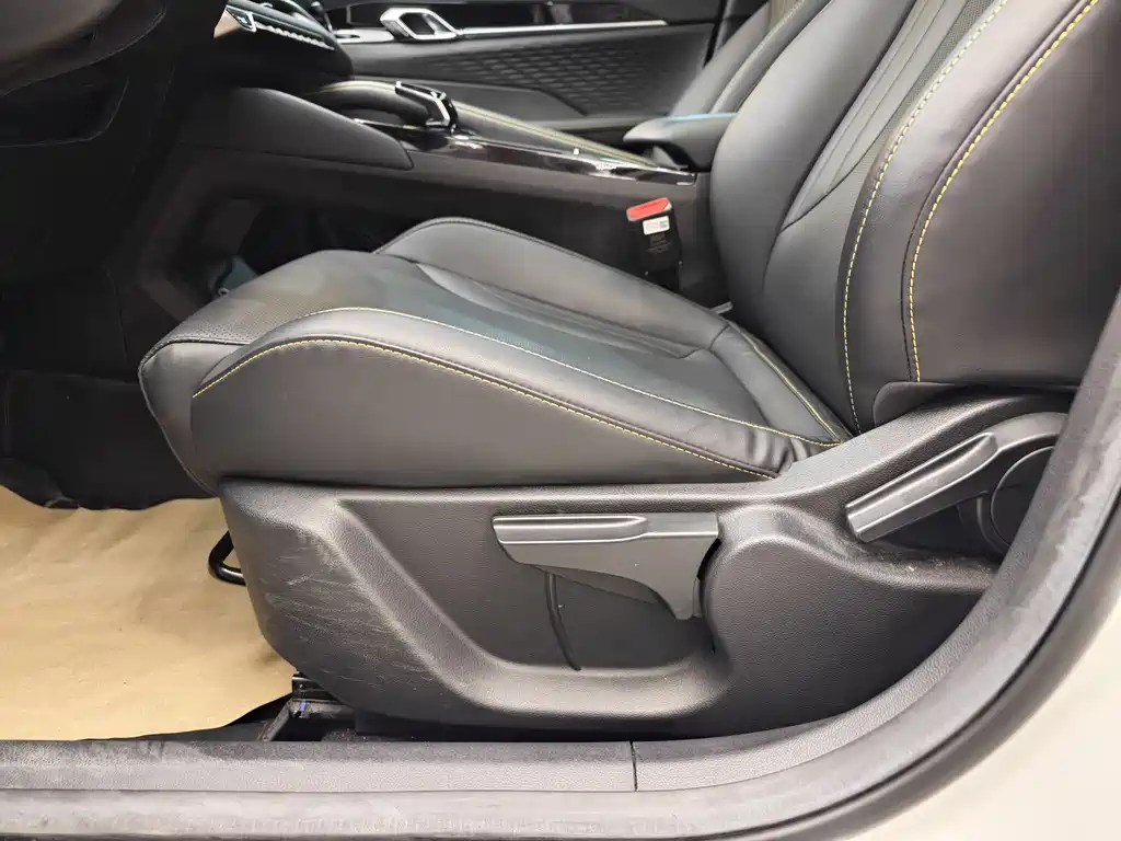 Geely Auto Geely Binyue 2025 Binyue L 1.5TD DCT Starlight 2024 - thumbnail 10