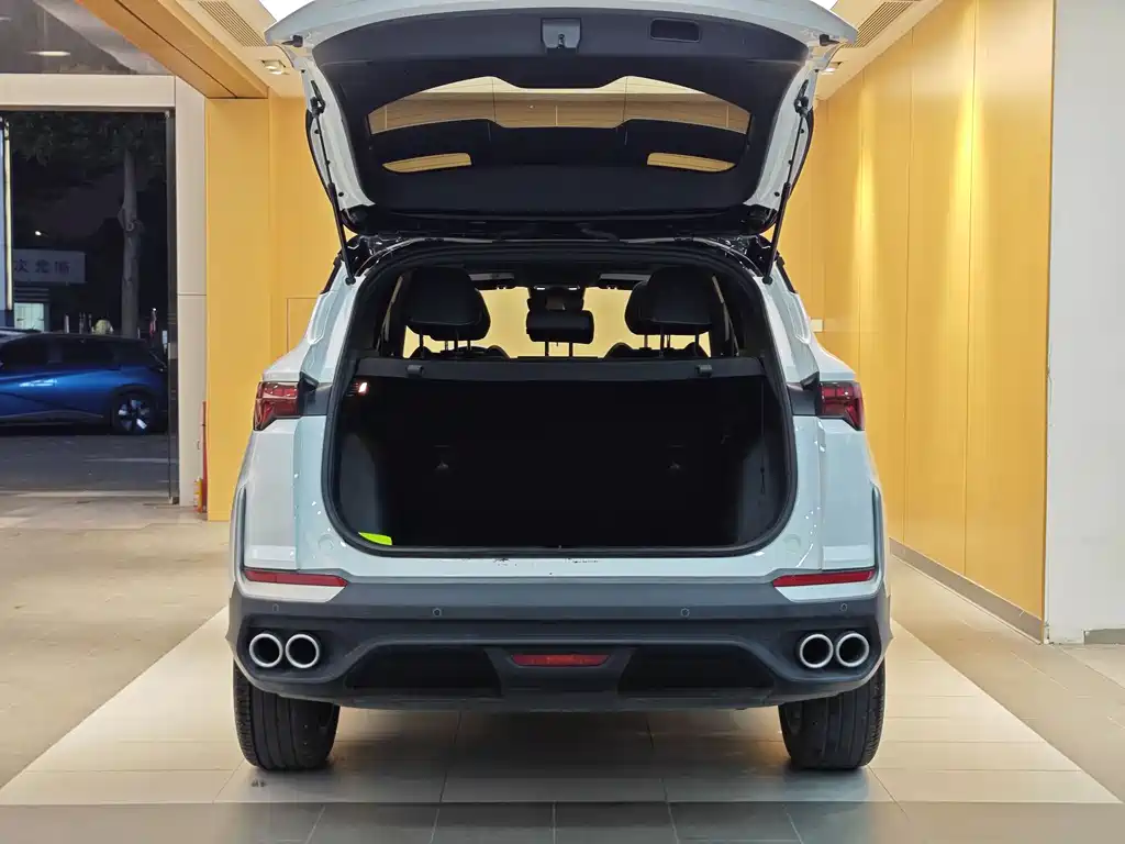 Geely Auto Geely Binyue 2025 Binyue L 1.5TD DCT Starlight 2024 - thumbnail 26