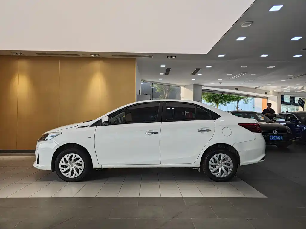 Toyota Toyota Vios 2022 Model 1.5L 20th Anniversary Edition 2023 - thumbnail 6