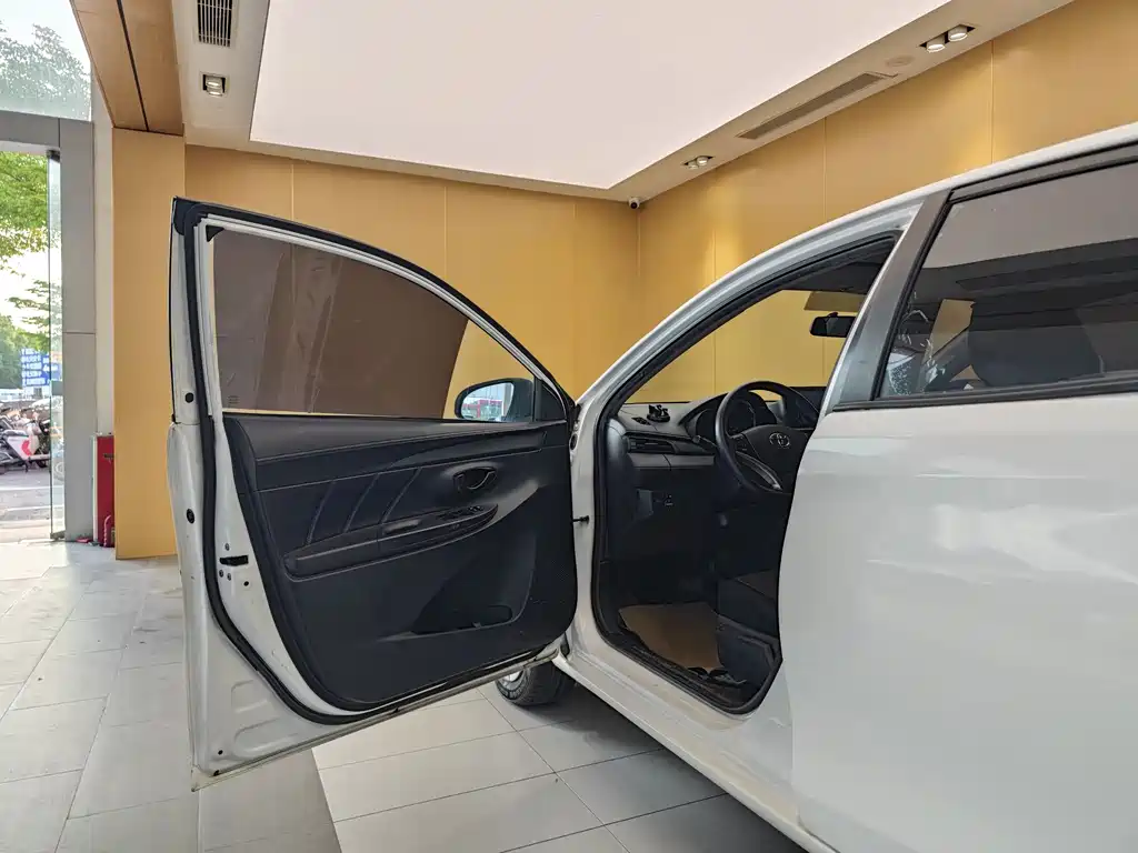 Toyota Toyota Vios 2022 Model 1.5L 20th Anniversary Edition 2023 - thumbnail 7