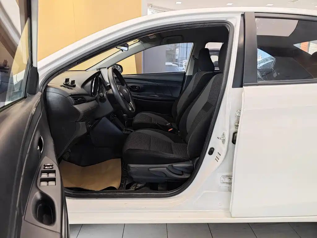 Toyota Toyota Vios 2022 Model 1.5L 20th Anniversary Edition 2023 - thumbnail 13