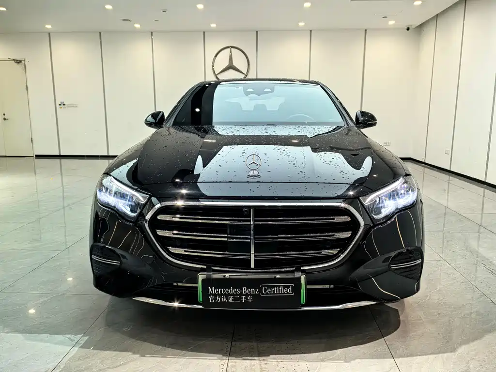 Mercedes-Benz Mercedes-Benz E-Class 2024 E 350 e L Plug-in Hybrid Sedan 2024 - thumbnail 2