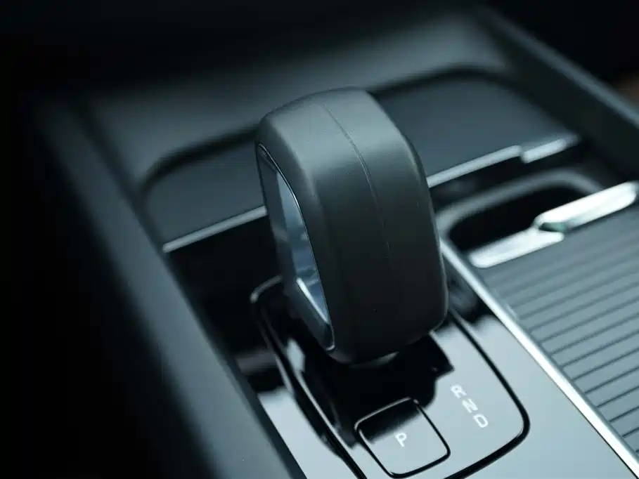 Volvo Volvo XC60 2025 B5 AWD Momentum Luxury Edition 2025 - thumbnail 9
