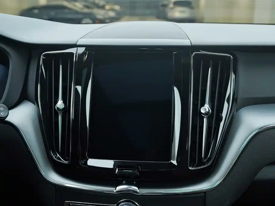 Volvo Volvo XC60 2025 B5 AWD Momentum Luxury Edition 2025 - thumbnail 19