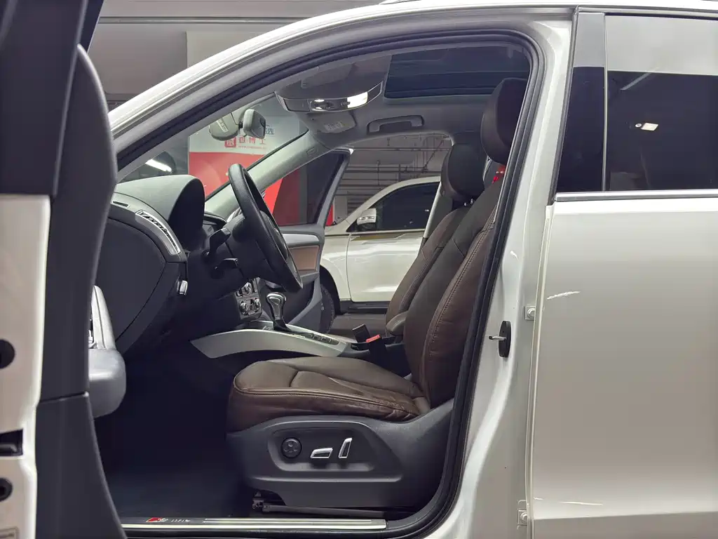 Audi Audi Q5 2015 40 TFSI Technology Package 2015 - thumbnail 6