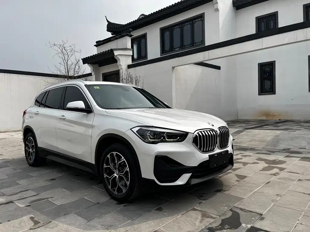 BMW BMW X1 2021 sDrive25Li Leading Edition 2021 - thumbnail 3