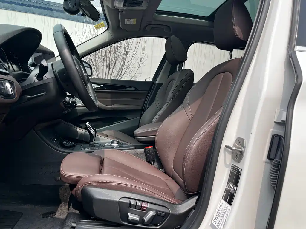 BMW BMW X1 2021 sDrive25Li Leading Edition 2021 - thumbnail 8