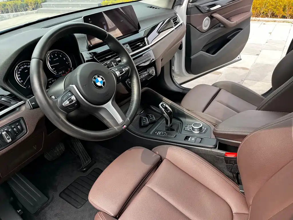 BMW BMW X1 2021 sDrive25Li Leading Edition 2021 - thumbnail 18