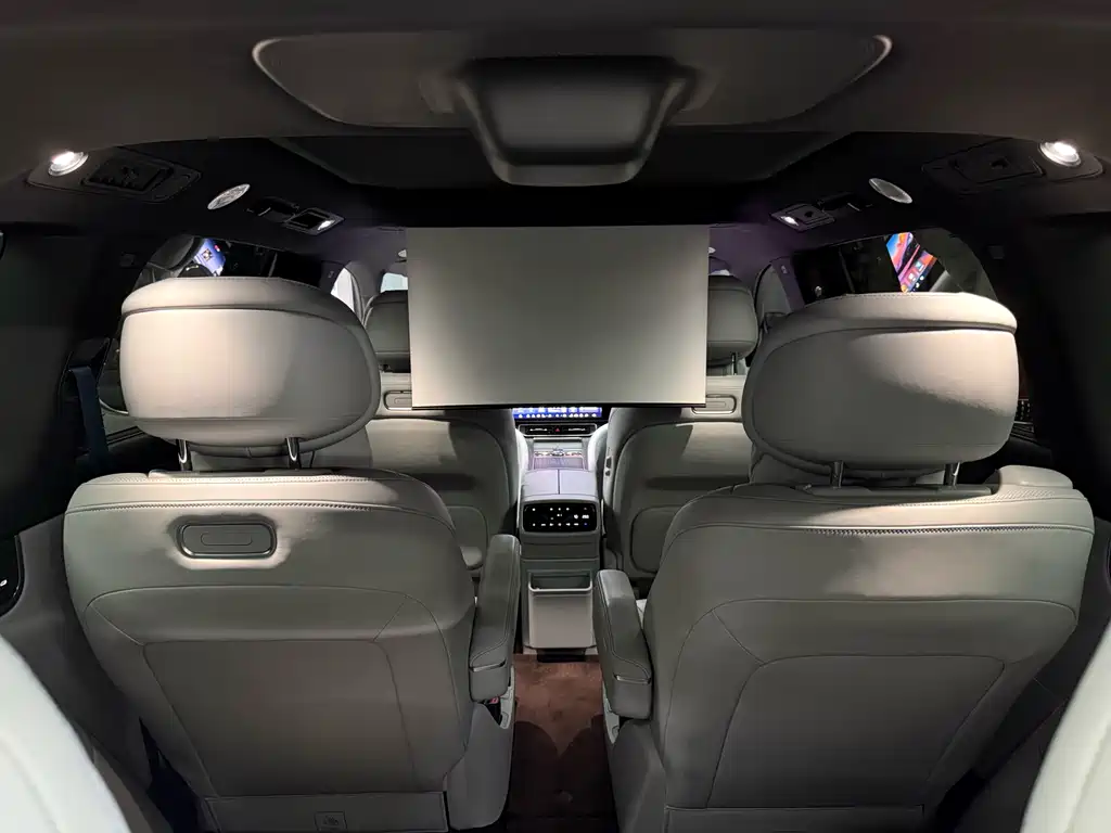 AITO Aito M9 2024 Extended Range Ultra 42kWh 6-seater 2024 - thumbnail 17