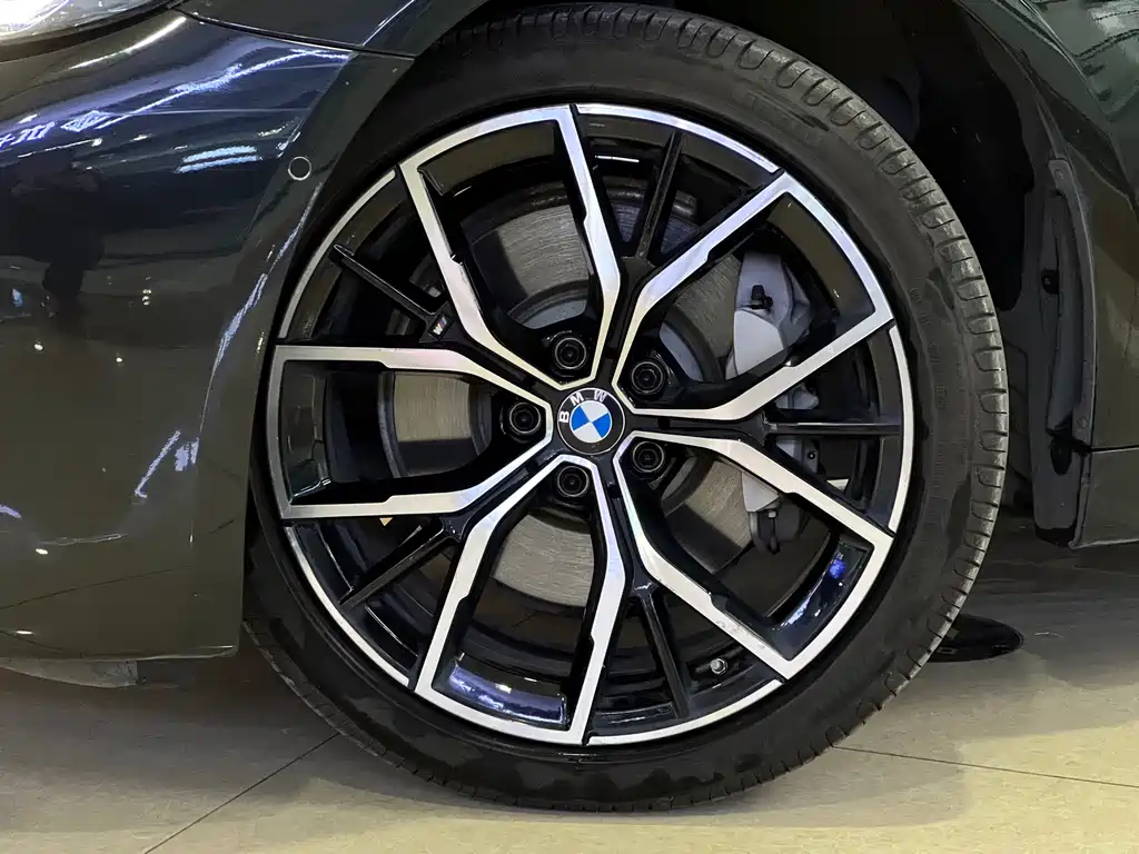 BMW BMW 5 Series 2021 530Li Luxury M Sport Package 2021 - thumbnail 16