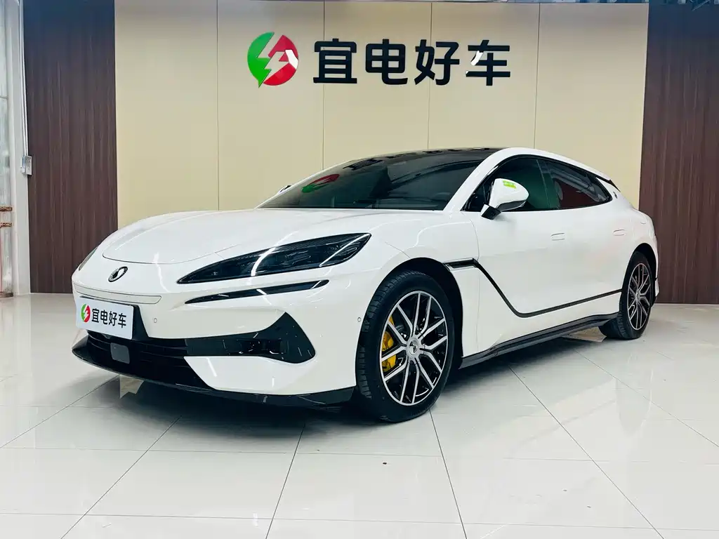 Denza Tang Z9GT 2024 1100 AWD Pro Edition 2025