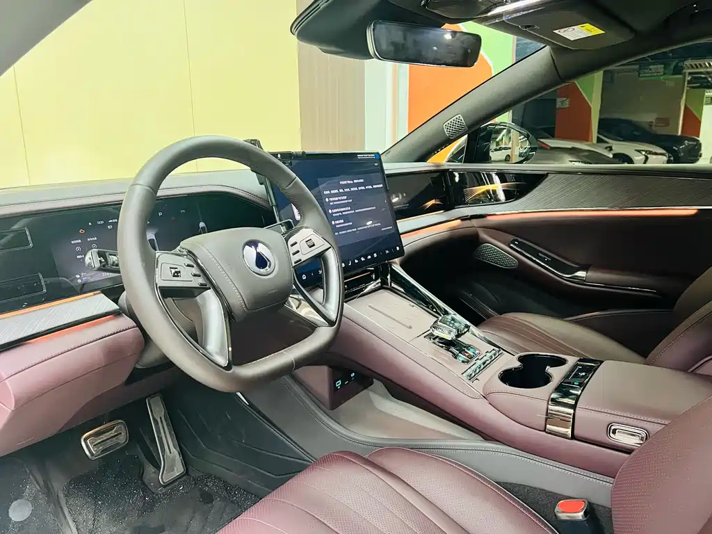 Denza Tang Z9GT 2024 1100 AWD Pro Edition 2025 - thumbnail 4