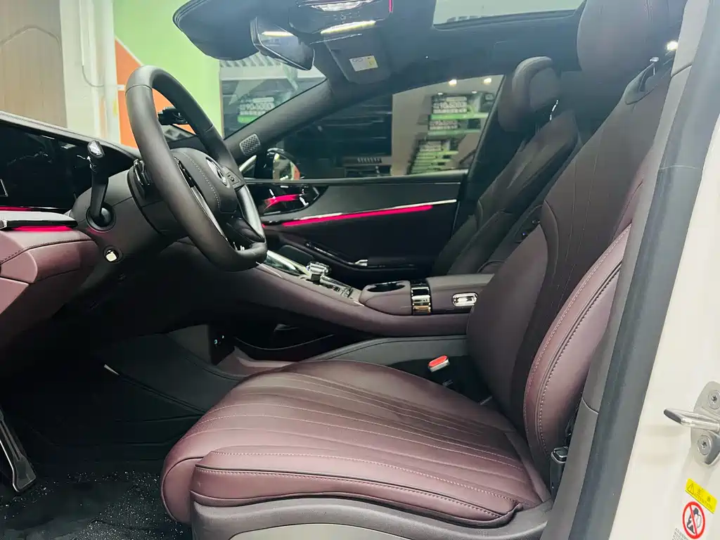 Denza Tang Z9GT 2024 1100 AWD Pro Edition 2025 - thumbnail 5