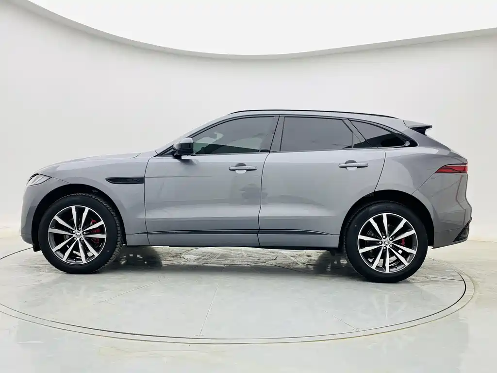 Jaguar Jaguar F-PACE 2024 P250 R-Dynamic SE 2024 - thumbnail 4