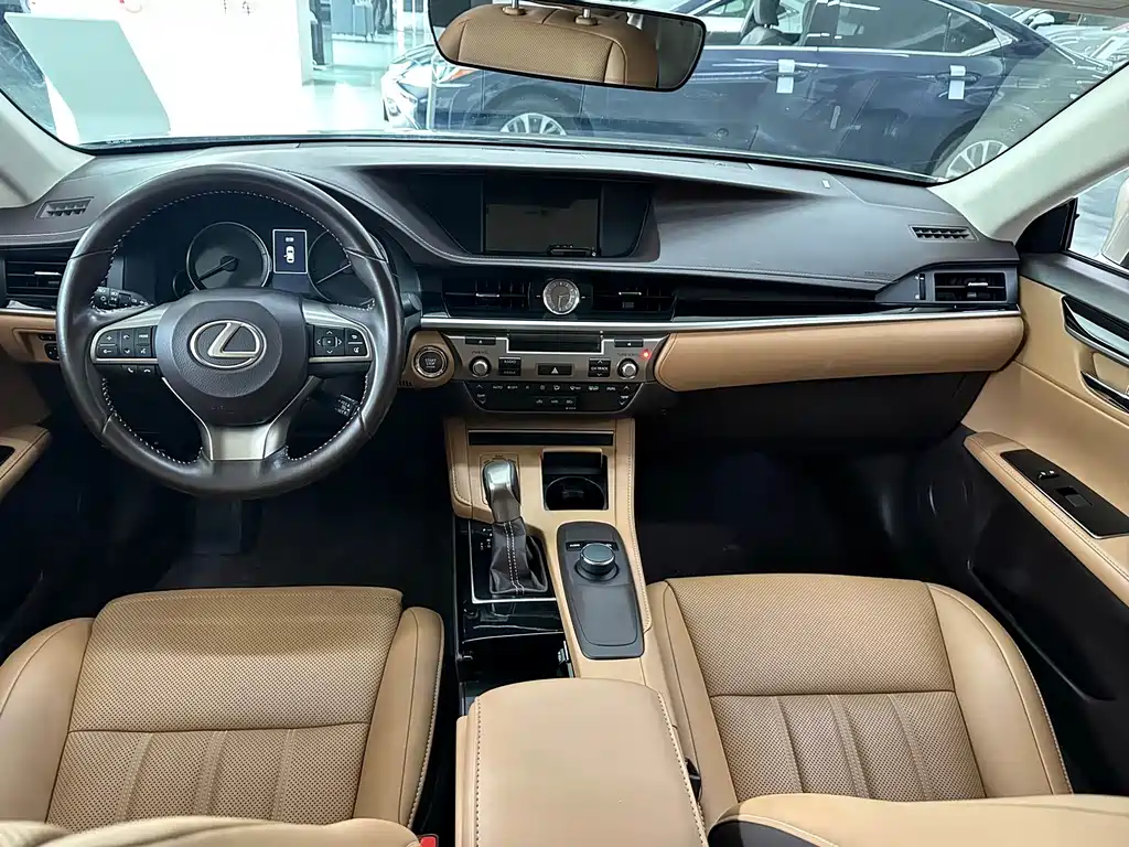 Lexus Lexus ES 2015 ES 200 Luxury Edition 2018 - thumbnail 11