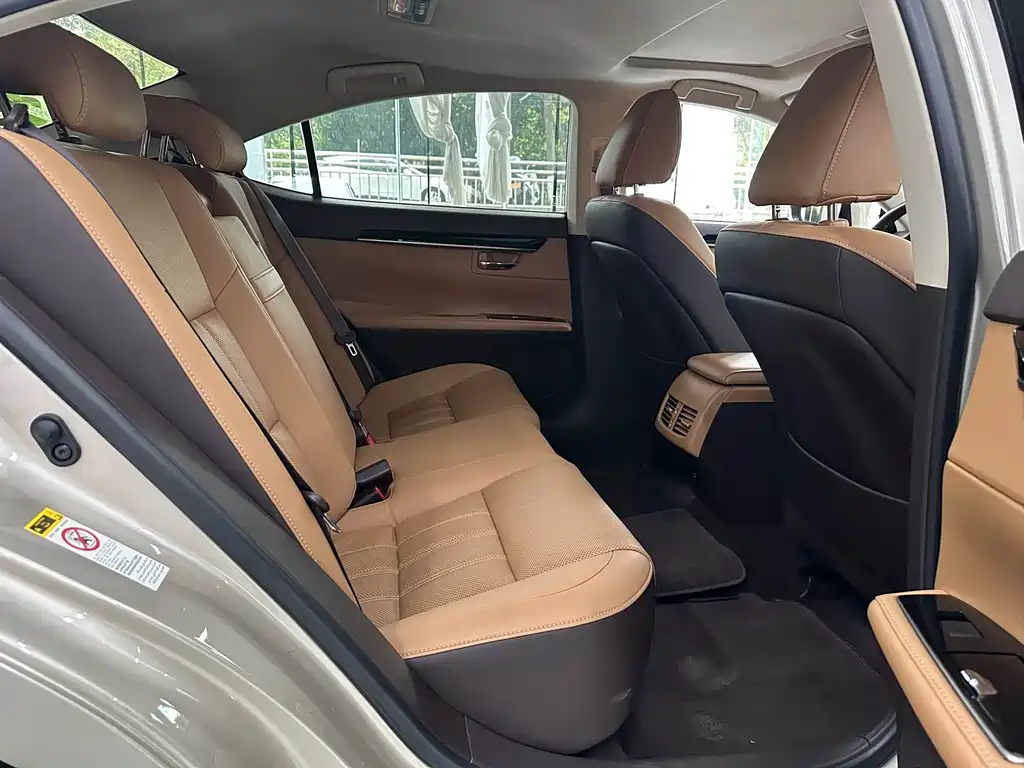 Lexus Lexus ES 2015 ES 200 Luxury Edition 2018 - thumbnail 13