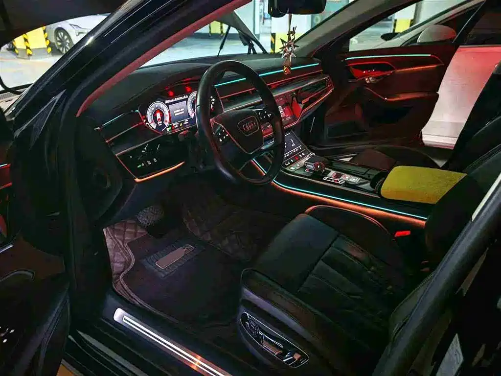 Audi Audi A8 2019 A8L 50 TFSI quattro Comfort Line 2020 - thumbnail 4