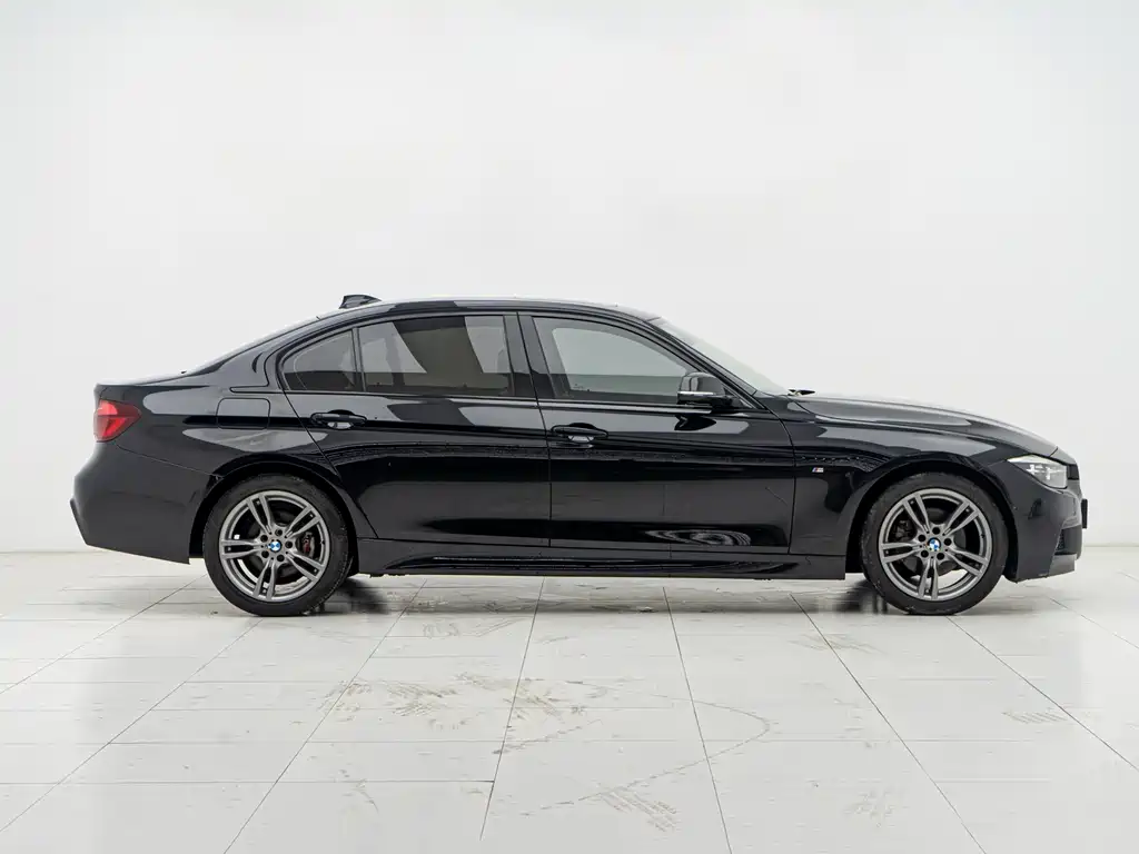 BMW BMW 3 Series 2018 330Li M Sport Shadow Night Edition 2018 - thumbnail 3