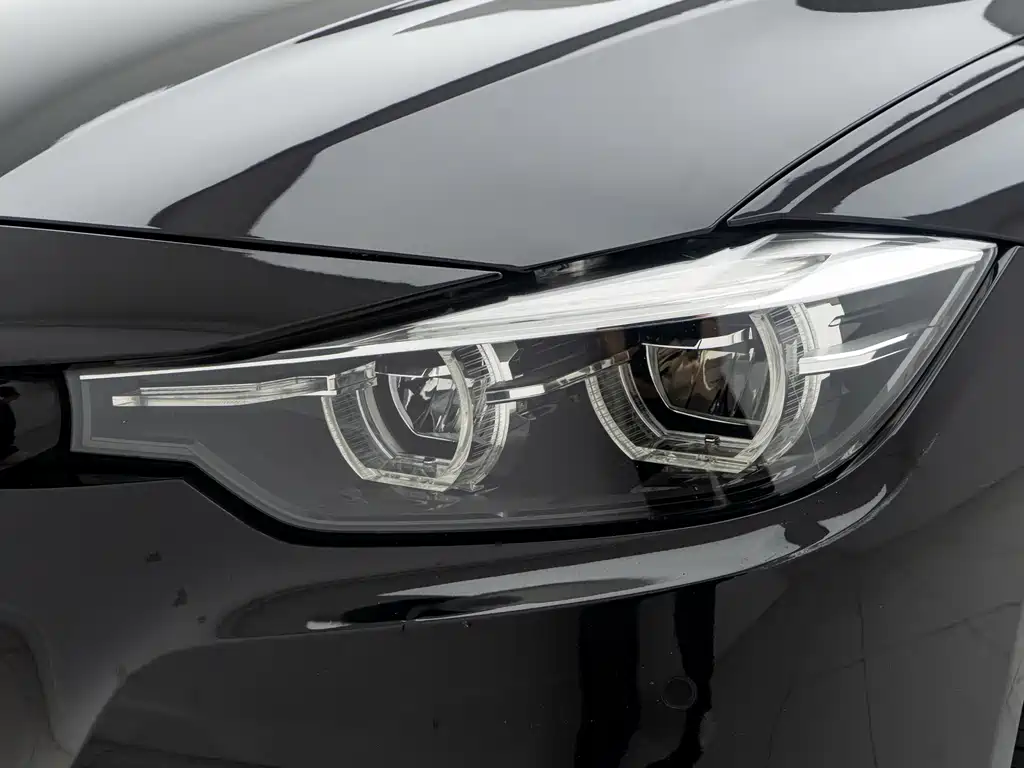 BMW BMW 3 Series 2018 330Li M Sport Shadow Night Edition 2018 - thumbnail 18
