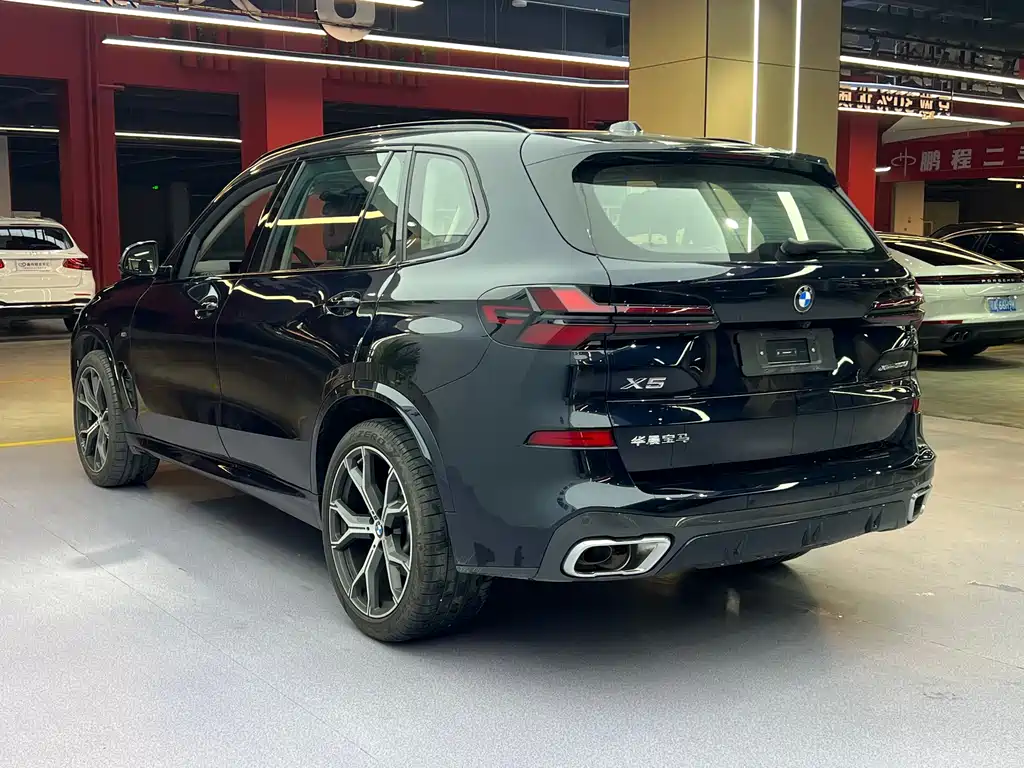 BMW BMW X5 2025 xDrive 30Li M Sport Shadow Night Package 2025 - thumbnail 17