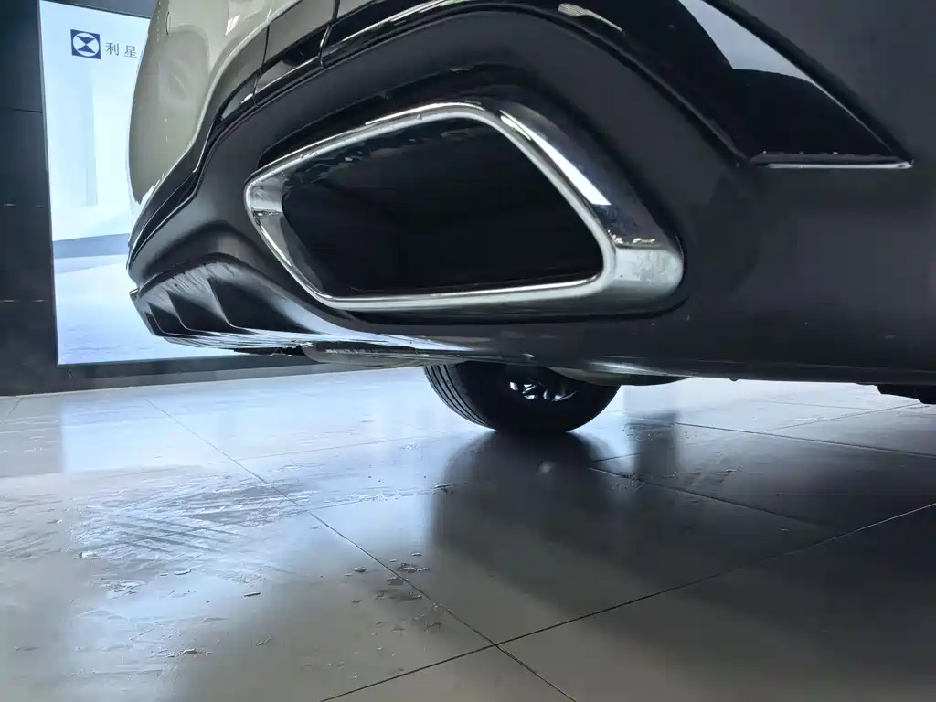 Mercedes-Benz Mercedes-Benz C-Class 2024 C 260 L Sport Edition 2024 - thumbnail 16