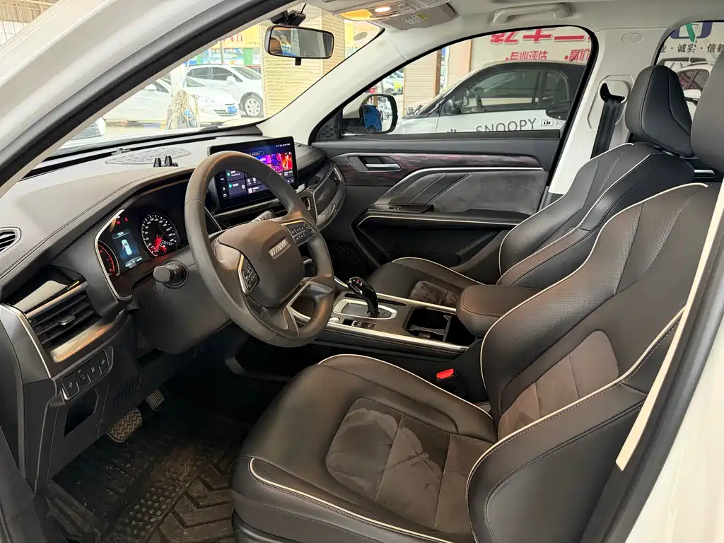 Haval Haval H6 2023 Guochao Edition 1.5T Automatic Urban Edition 2024 - thumbnail 4