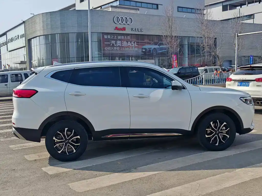 Haval Haval H6 2023 Guochao Edition 1.5T Auto Champion Edition 2023 - thumbnail 5