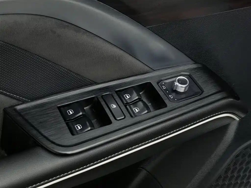 Haval Haval H6 2023 Guochao Edition 1.5T Auto Urban Edition 2023 - thumbnail 9