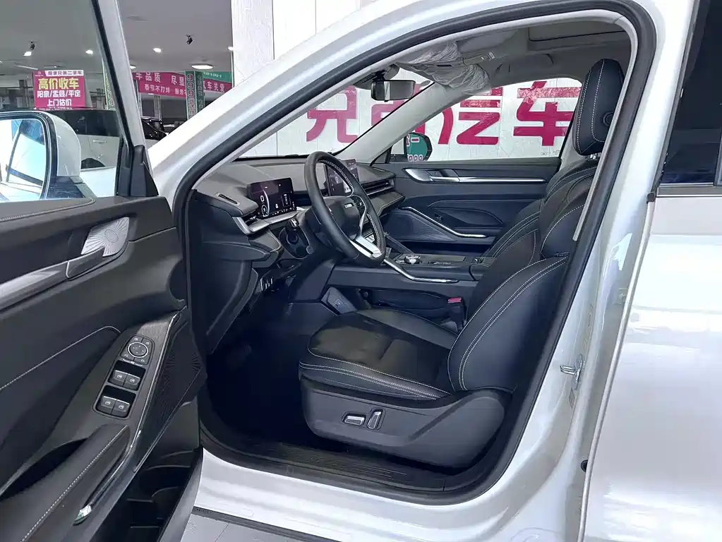 Haval Haval H6 New Energy 2023 DHT-PHEV 110KM Comfort Edition 2024 - thumbnail 6