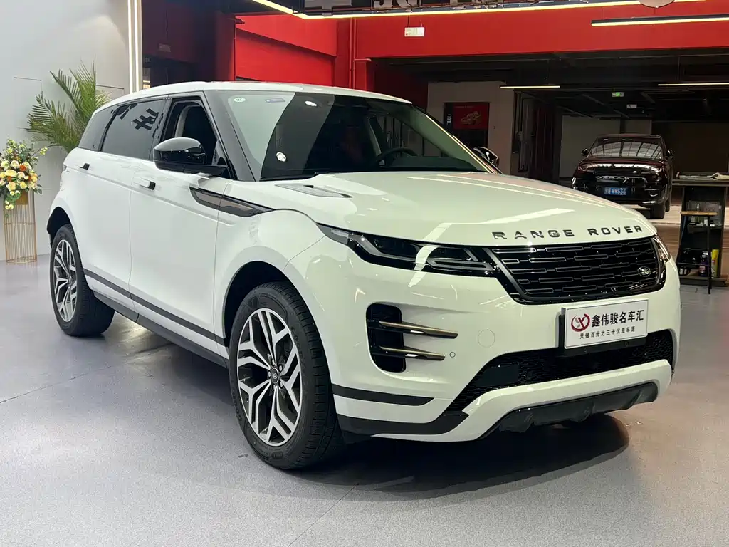Land Rover Range Rover Evoque 2026 Range Rover Evoque L SE 2026 - thumbnail 3