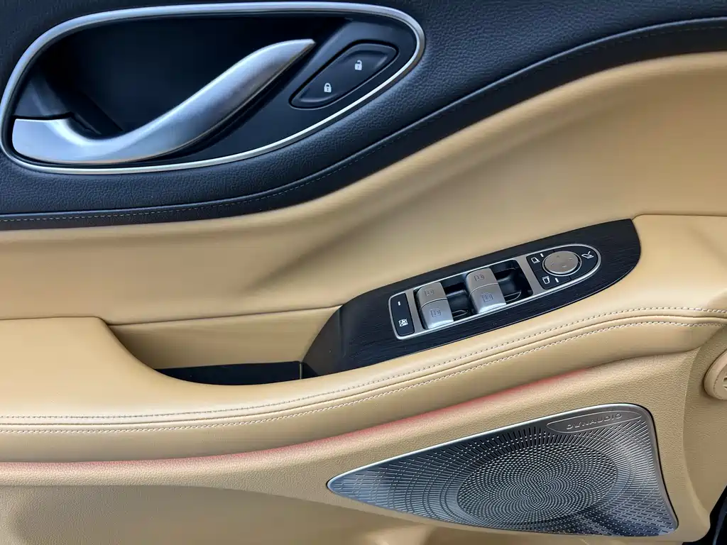 Lantu Automobile Lantu Dreamer 2024 PHEV Ultra-Long Range Premium Edition 2024 - thumbnail 3