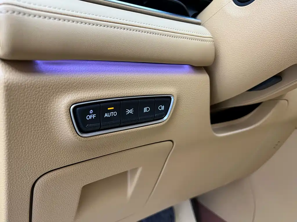 Lantu Automobile Lantu Dreamer 2022 Low Carbon Edition Dream+ Intelligent Enjoyment Package 2023 - thumbnail 4