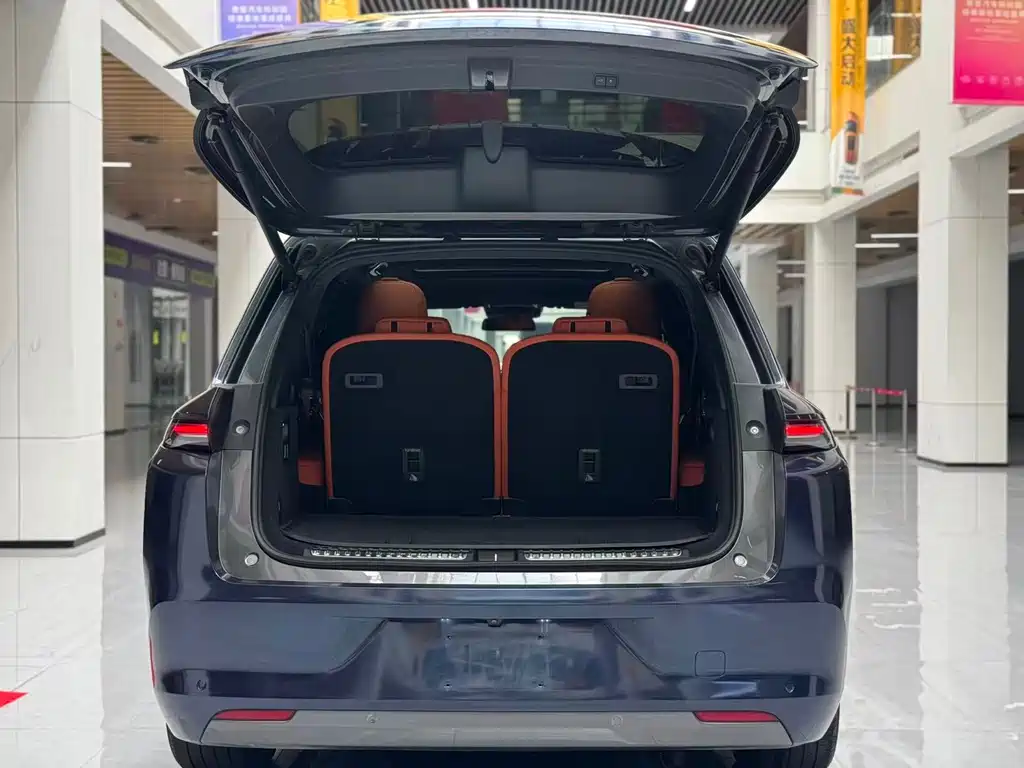 Li Auto Li L8 2023 Pro 2023 - thumbnail 9