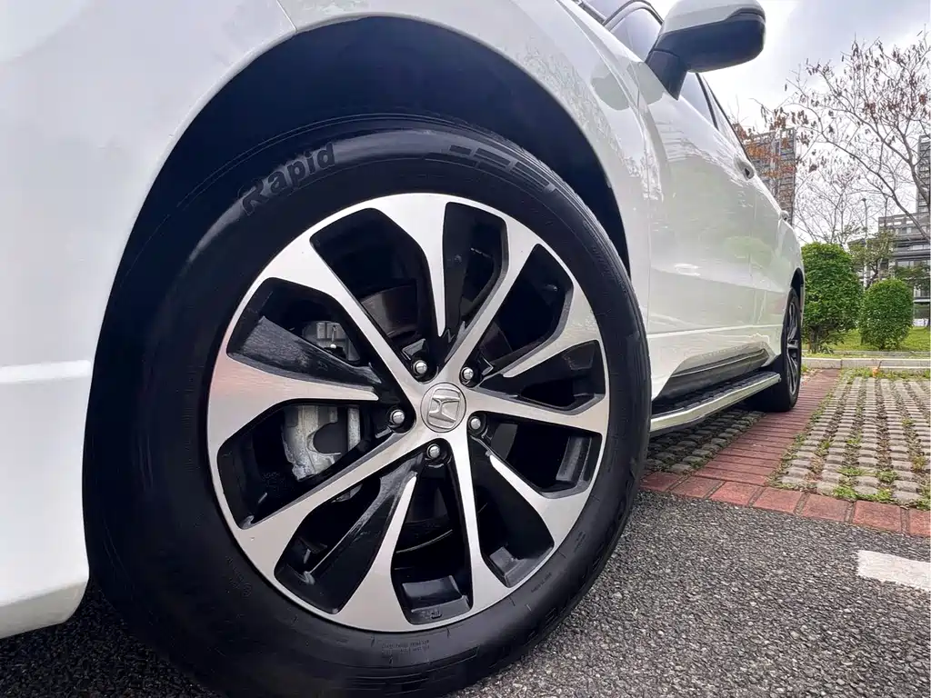 Honda Honda Avancier 2019 240TURBO 2WD Elite Edition 2019 - thumbnail 16