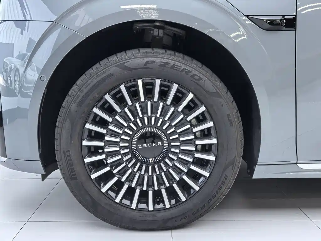 Zeekr Zeekr 009 2024 Six-Seat Executive Edition AWD 108kWh 2025 - thumbnail 9
