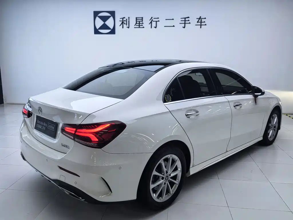 Mercedes-Benz Mercedes-Benz A-Class 2022 Facelift A 200 L Sport Sedan Dynamic Model 2023 - thumbnail 2