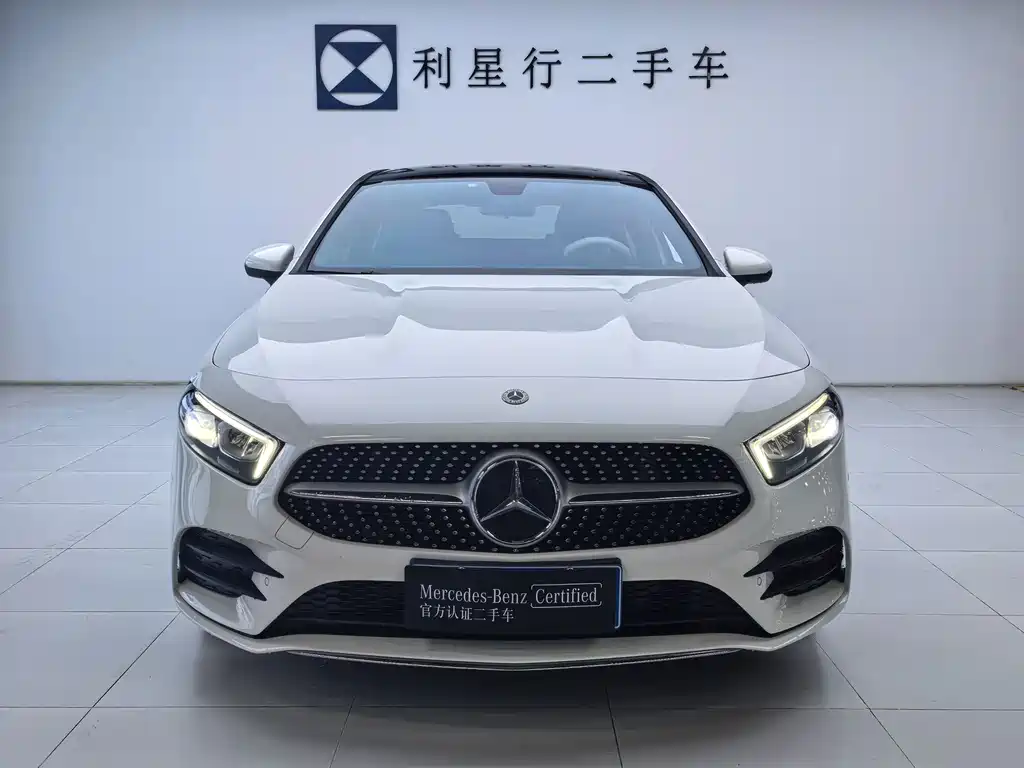 Mercedes-Benz Mercedes-Benz A-Class 2022 Facelift A 200 L Sport Sedan Dynamic Model 2023 - thumbnail 4