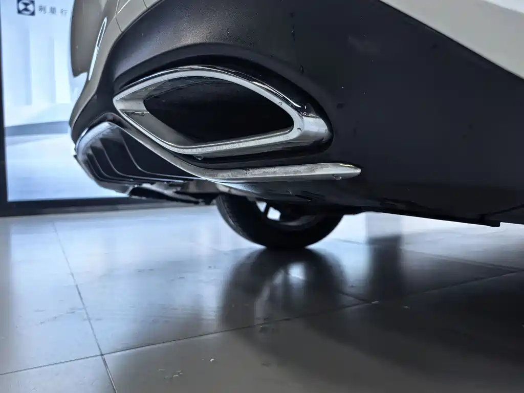 Mercedes-Benz Mercedes-Benz A-Class 2022 Facelift A 200 L Sport Sedan Dynamic Model 2023 - thumbnail 14