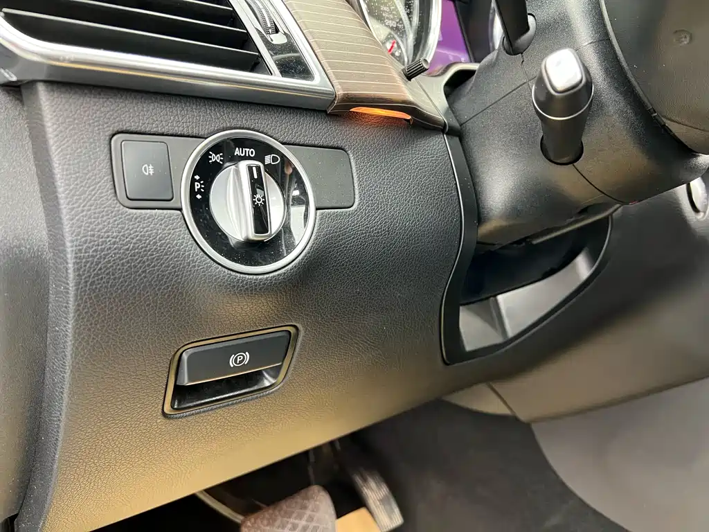 Mercedes-Benz Mercedes-Benz GLE 2018 GLE 320 4MATIC Dynamic Model Premium Edition 2019 - thumbnail 4